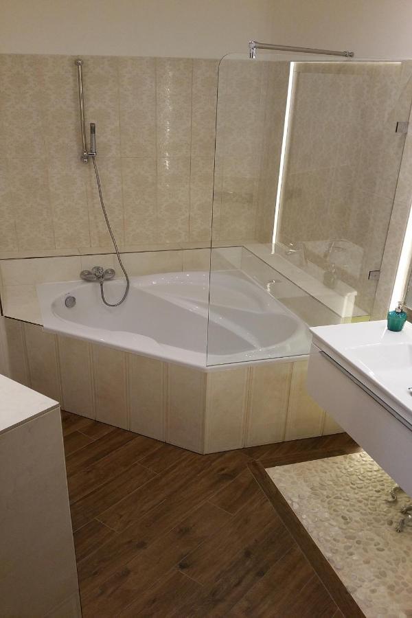 In Heart Of Prague - 2Br 2Ba Elegant Downtown Apt Exterior foto