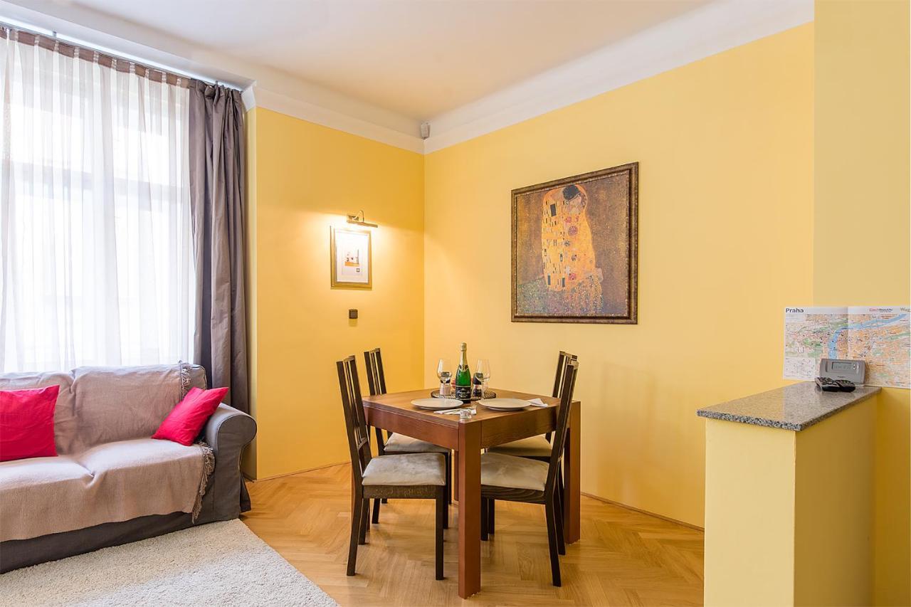 In Heart Of Prague - 2Br 2Ba Elegant Downtown Apt Exterior foto