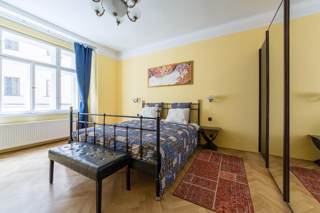 In Heart Of Prague - 2Br 2Ba Elegant Downtown Apt Exterior foto